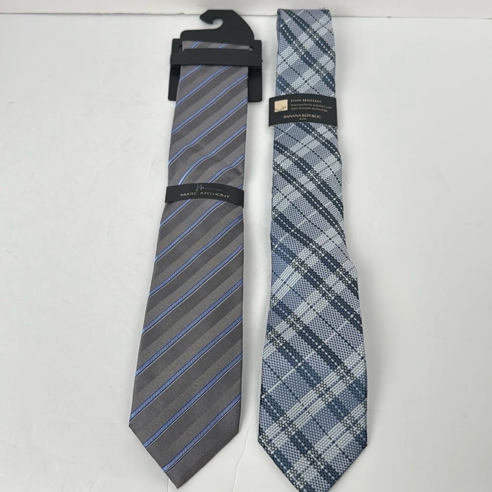 MARC ANTHONY AND BANANA REPUBLIC Mens Slim Design Lot of 2 Premium Ties Assorted